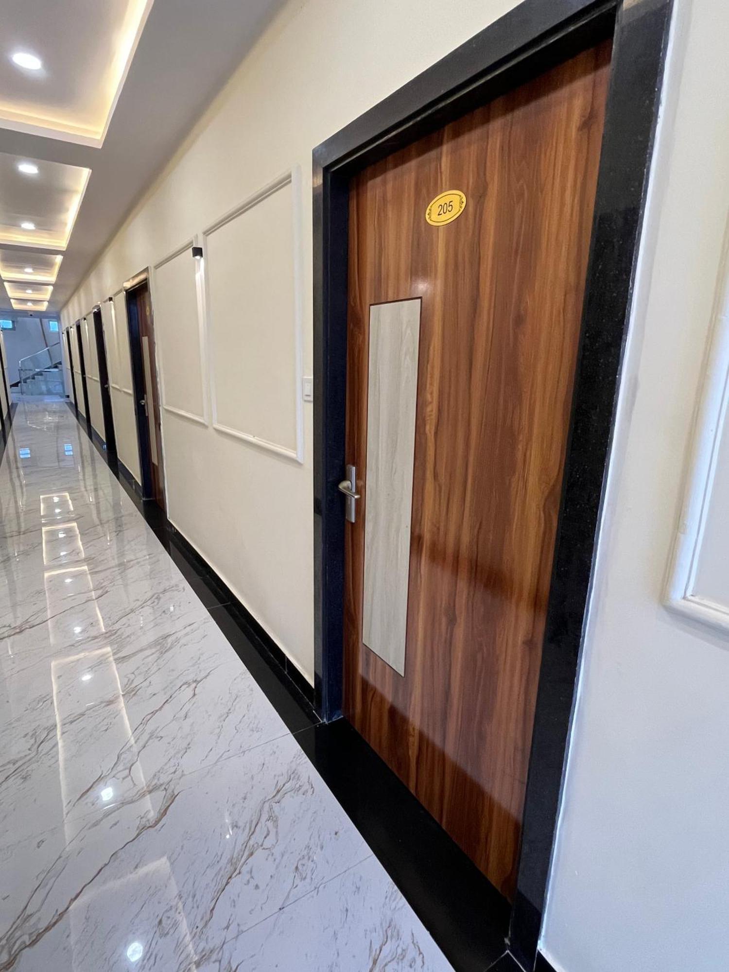 Hotel Rahat Jhalawar Exteriör bild